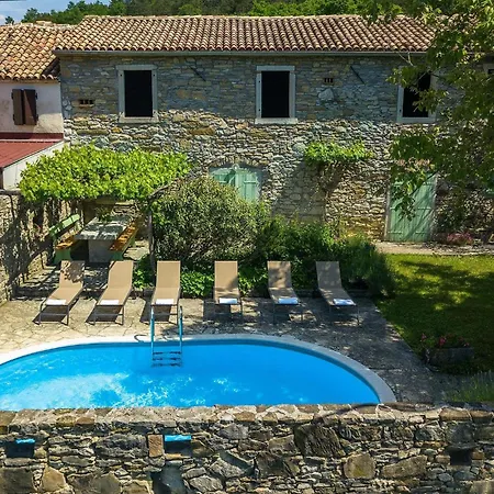 Elena Casa de Férias Buzet